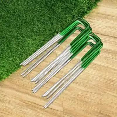Artificial Grass Roll Pegs / Fake Grass Galvanized Metal Pegs with Green Top 100 Pieces - Petal & Stem